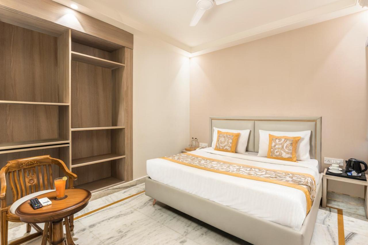 Hotel Star By Star Group- Near Delhi Airport Nueva Delhi Exterior foto