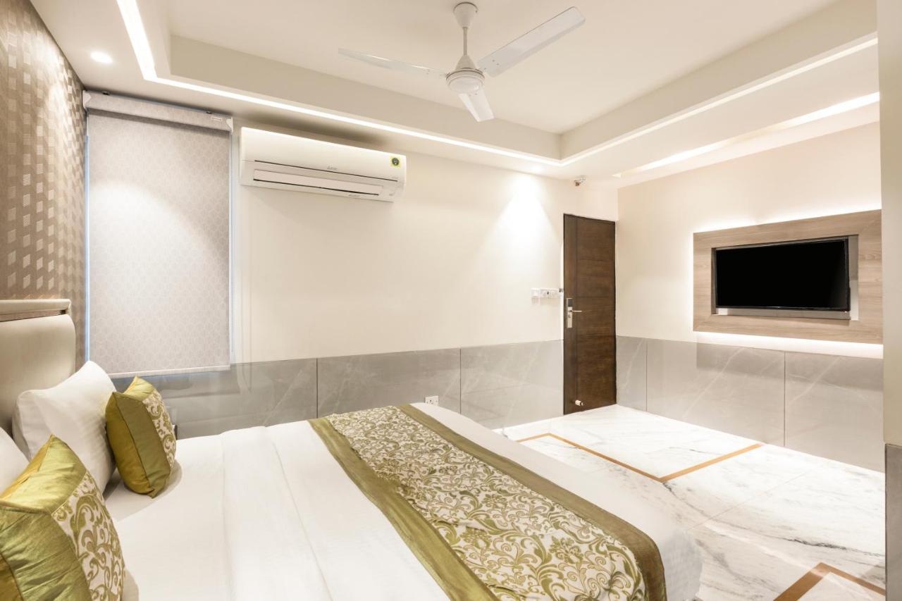 Hotel Star By Star Group- Near Delhi Airport Nueva Delhi Exterior foto