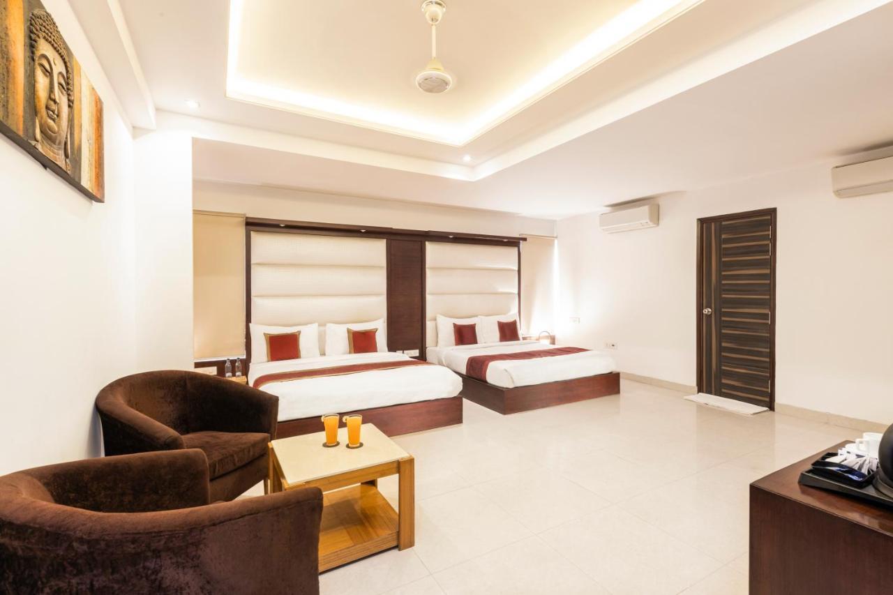 Hotel Star By Star Group- Near Delhi Airport Nueva Delhi Exterior foto