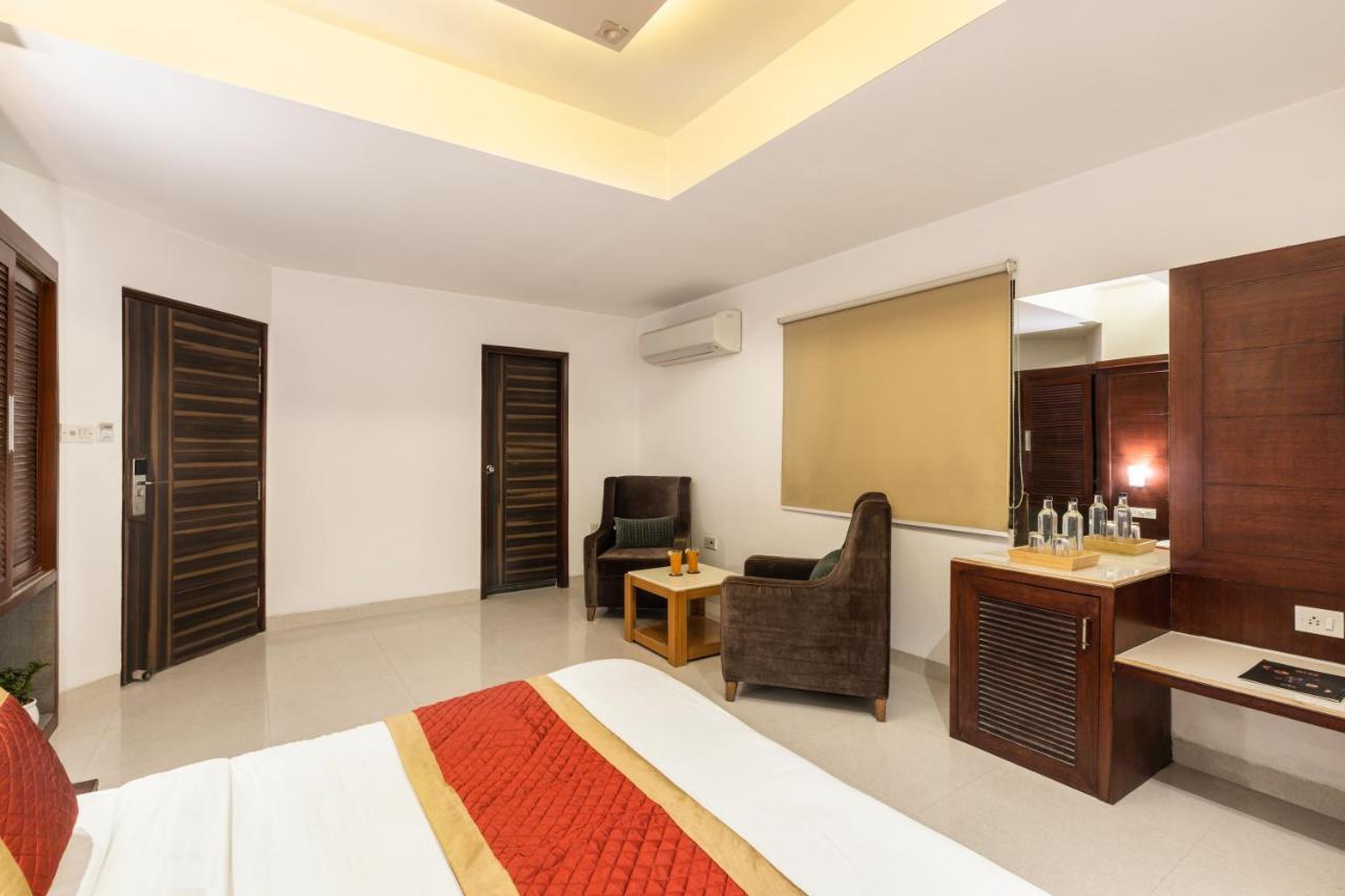 Hotel Star By Star Group- Near Delhi Airport Nueva Delhi Exterior foto