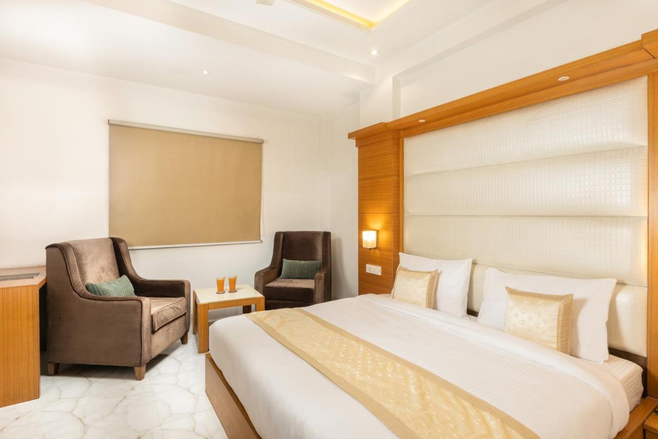 Hotel Star By Star Group- Near Delhi Airport Nueva Delhi Exterior foto