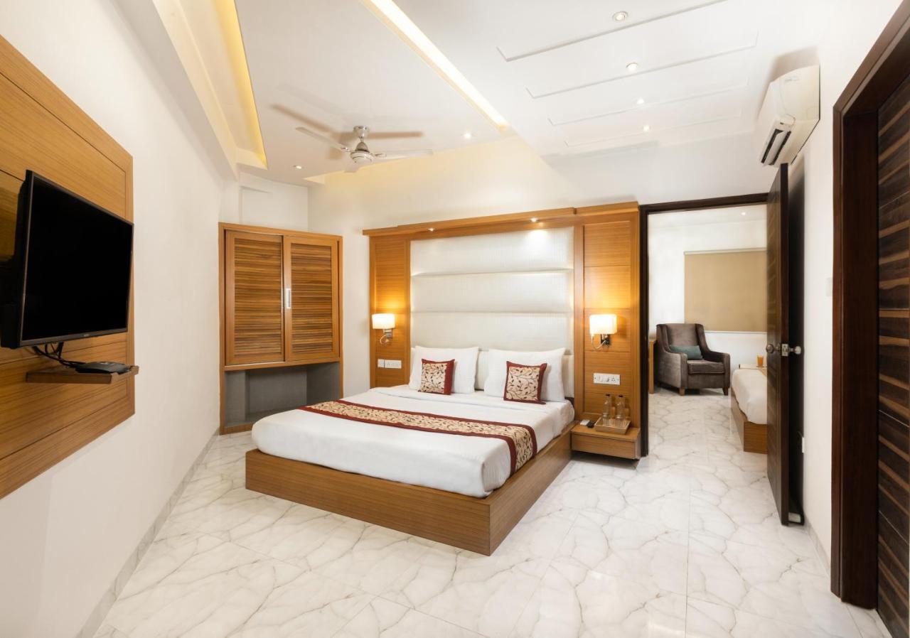 Hotel Star By Star Group- Near Delhi Airport Nueva Delhi Exterior foto