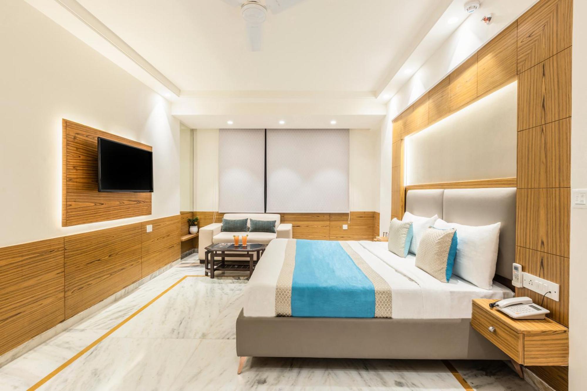 Hotel Star By Star Group- Near Delhi Airport Nueva Delhi Exterior foto