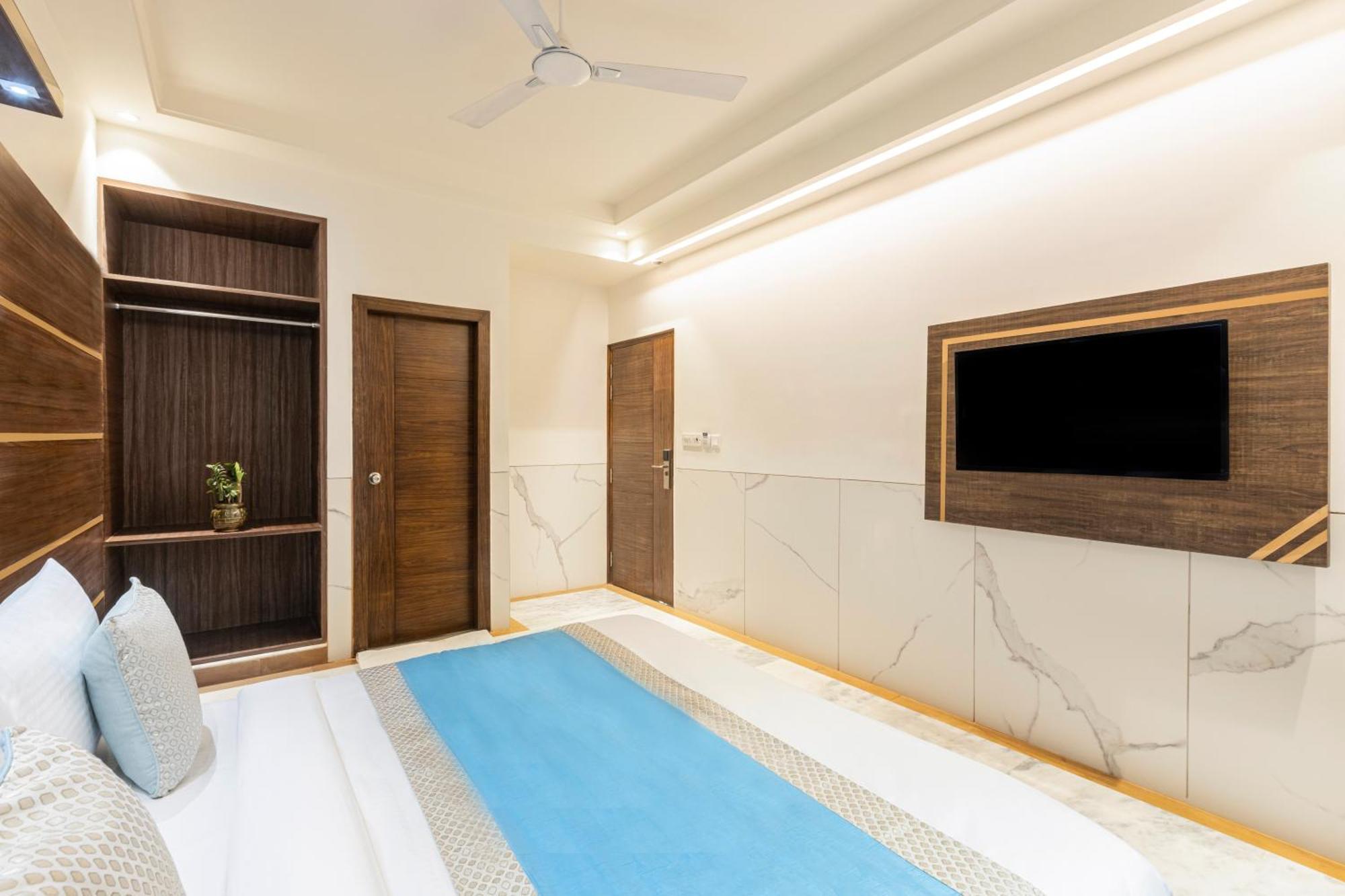 Hotel Star By Star Group- Near Delhi Airport Nueva Delhi Exterior foto