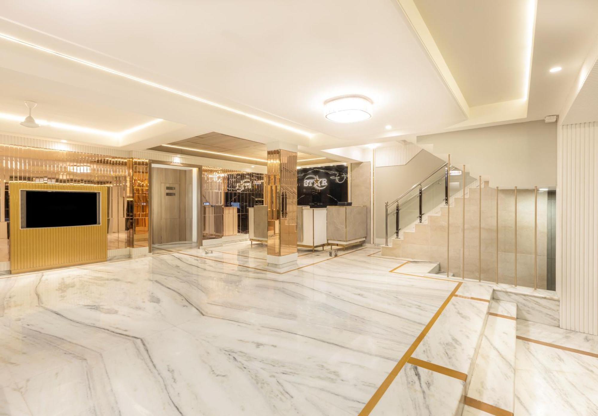 Hotel Star By Star Group- Near Delhi Airport Nueva Delhi Exterior foto