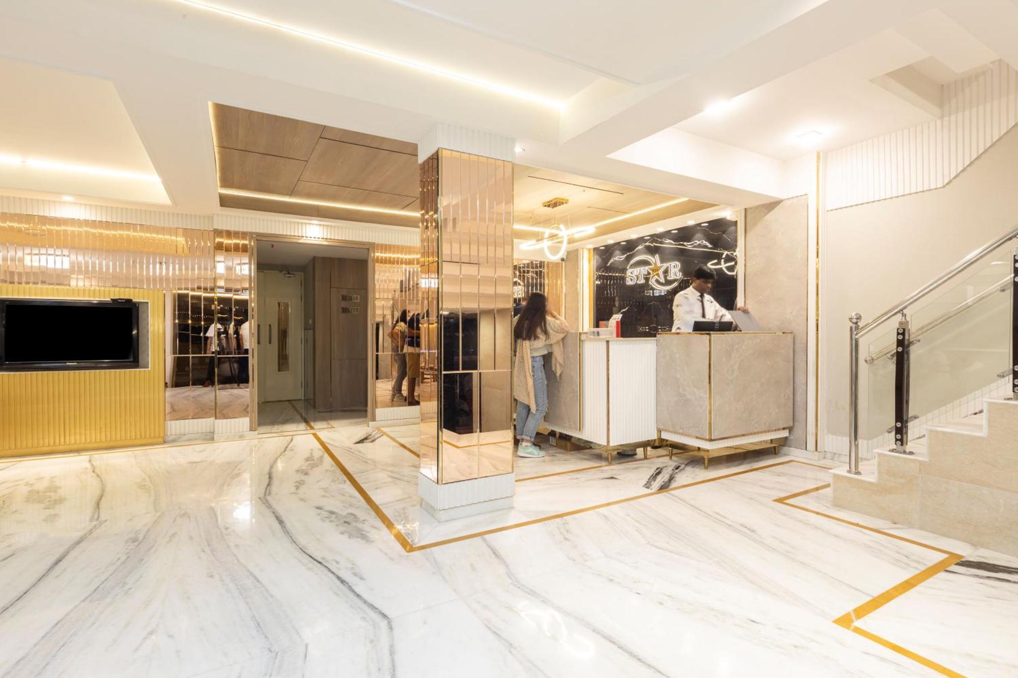 Hotel Star By Star Group- Near Delhi Airport Nueva Delhi Exterior foto