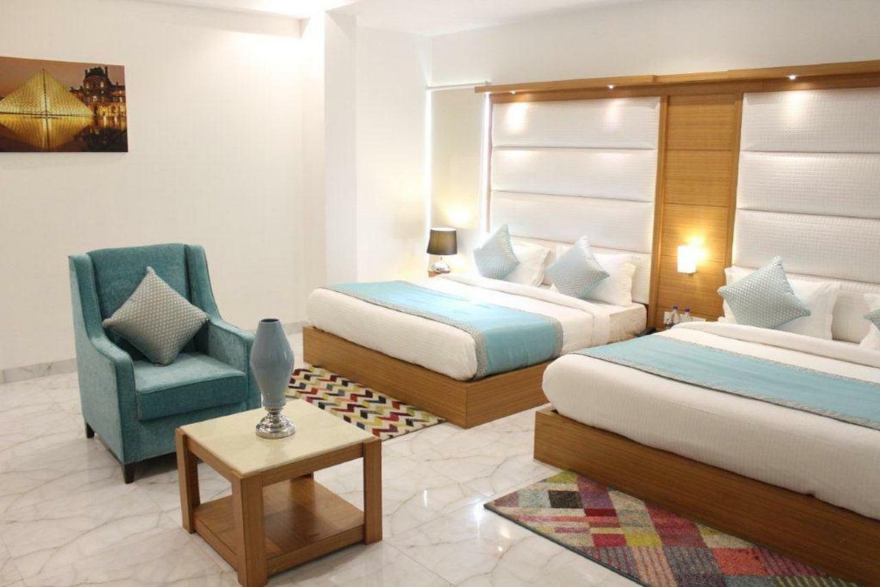 Hotel Star By Star Group- Near Delhi Airport Nueva Delhi Exterior foto